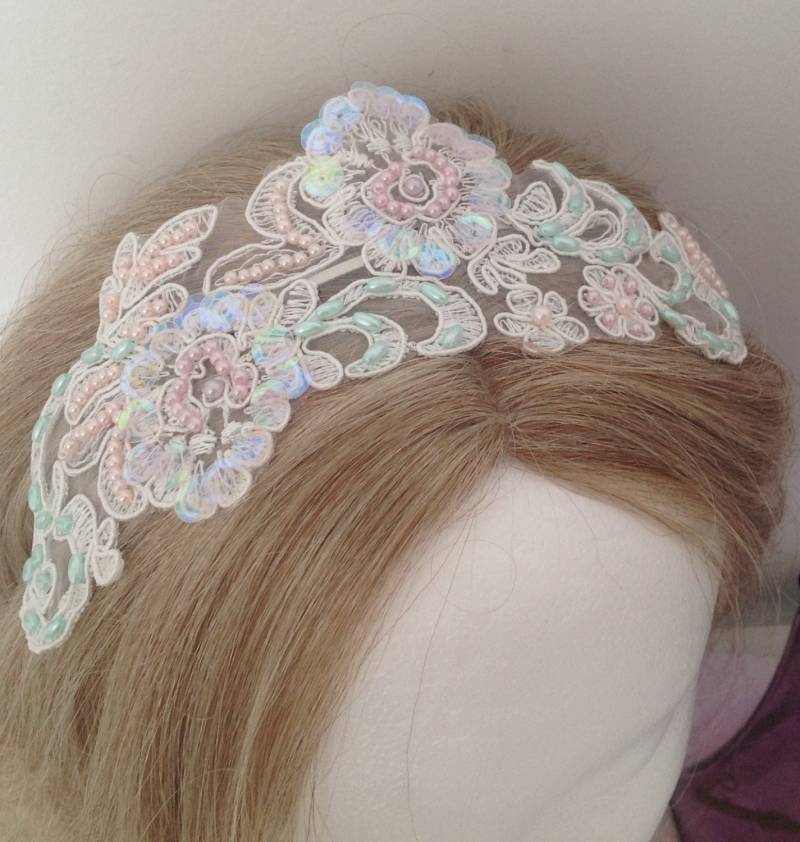 40% Sale - Rosa Und Minzgrün Bestickte Perlen Spitze Metall Haarband/Tiara Hochzeit Kopfstück von Hattraction