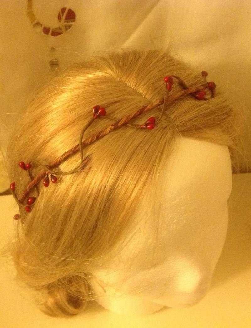 Weihnachtsfee Rustikale Waldbeere Kopfkranz Tiara - Winter Hochzeit Party Brautjungfern Blumenmädchen von Hattraction