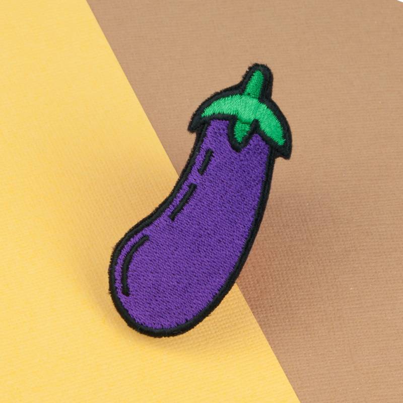 Aubergine Aufnäher/Aufbügler Vegan Applikation Stickerei Anstecknadel Gestickter Back Patch // Hatty Hats von HattyHatsEmbroidery