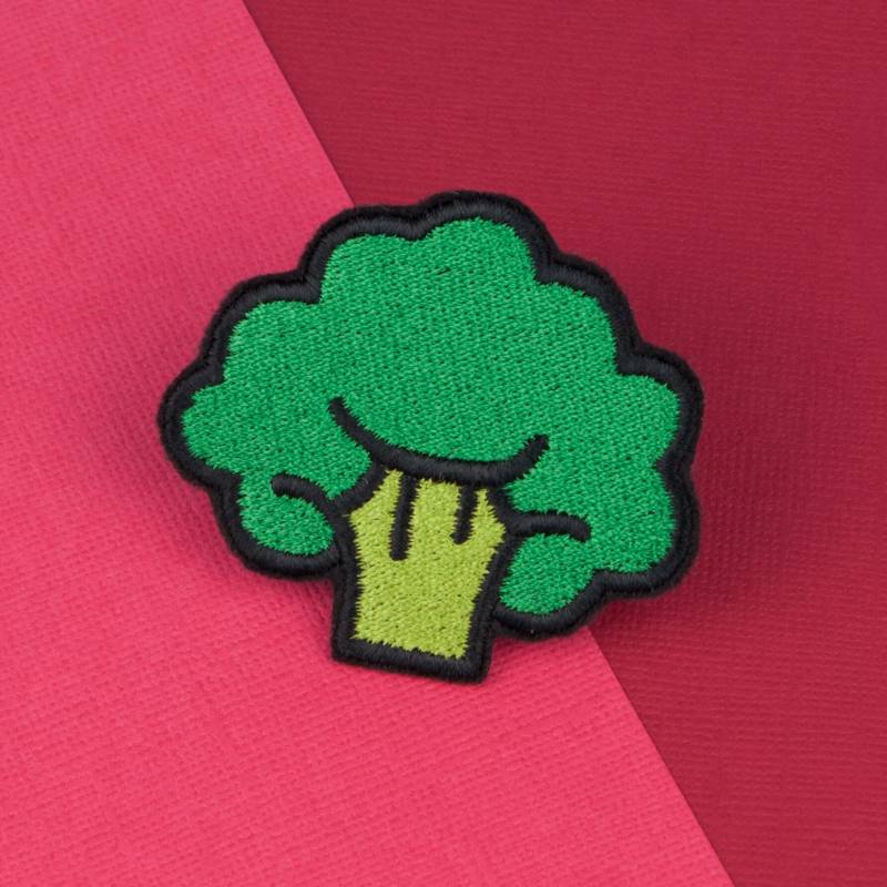 Brokkoli Aufnäher/Vegan Patches Geschenk Stickerei Patch Emaille Pin Anstecknadel Gestickter Rückenaufnäher // Hatty Hats von HattyHatsEmbroidery