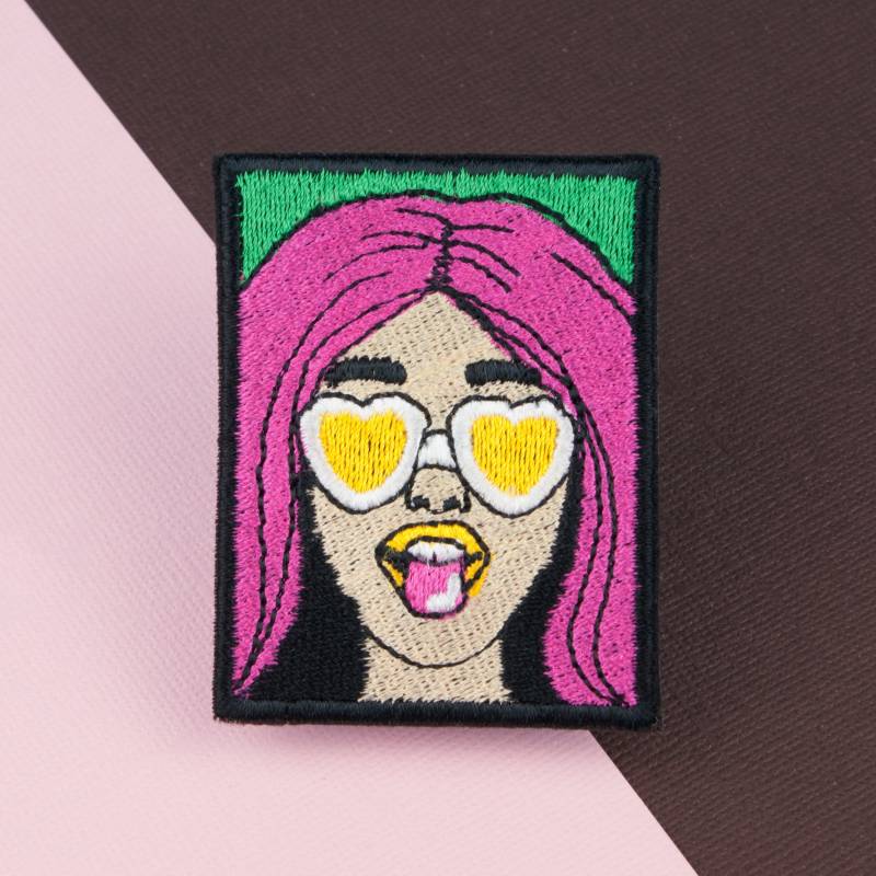 Zunge Mädchen Aufnäher/Feminismus Patches Girl Gang Stickerei Patch Emaille Pin Gestickte Rückseitig // Hatty Hats von HattyHatsEmbroidery