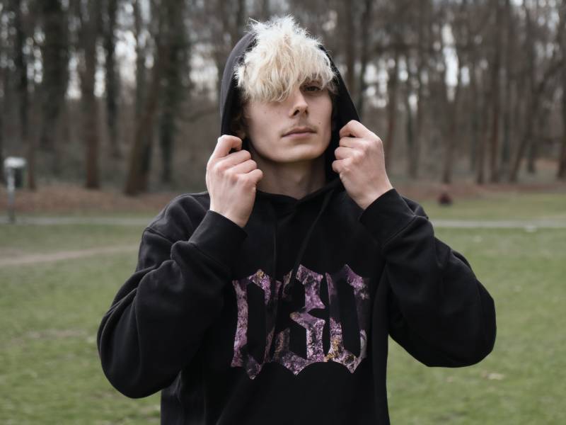 030 Hoodie von HauGeDesigns