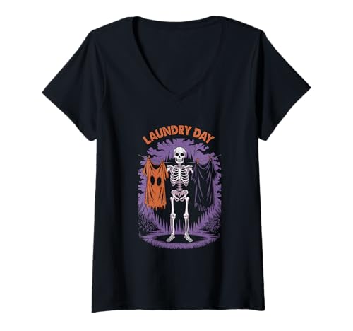 Damen Skelett Hängende Wäsche mit Geist Blatt Lustiges Halloween T-Shirt mit V-Ausschnitt Damen Skelett Hängende Wäsche mit Geist Blatt Lustiges Halloween T-Shirt mit V-Ausschnitt von Haunted Home Co