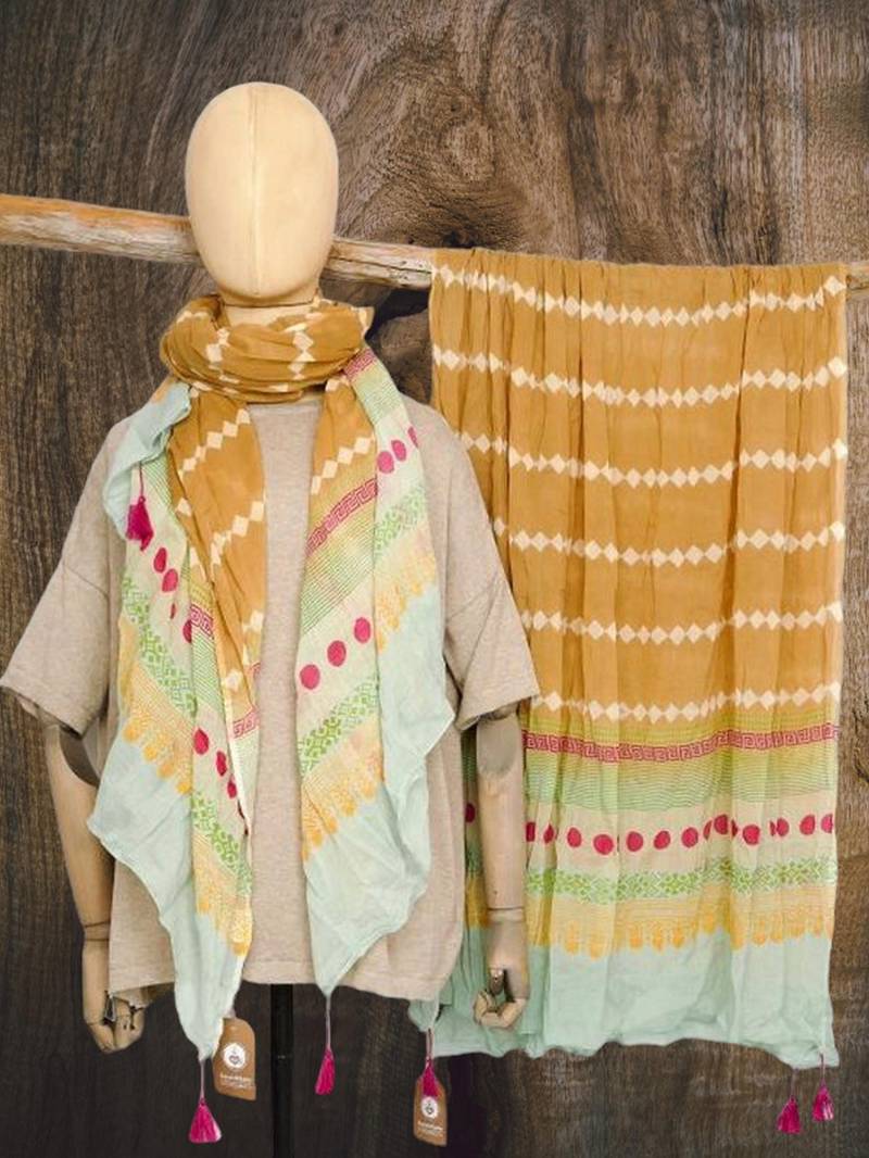 Baumwolle Schal Hellgrün Braun Damentuch Mit Quasten 100 X 180 cm von HausNr22Shop