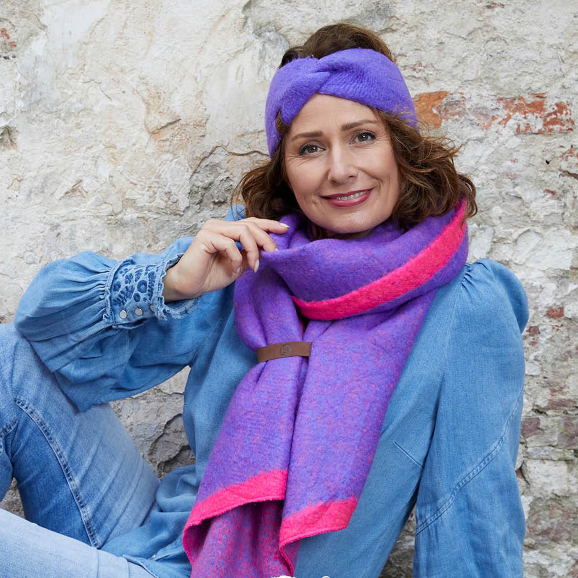 Kuscheliger Schal Fem 2-Farbig Lila Fuchsia 56 X 227 cm Kuscheliger Schal Fem 2-Farbig Lila Fuchsia 56 X 227 cm von HausNr22Shop