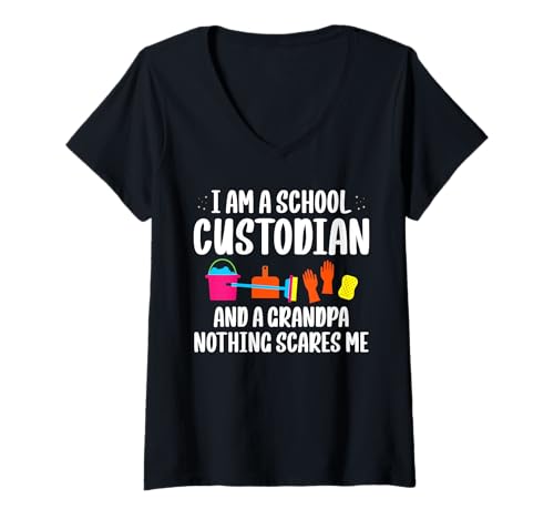 Damen Im A School Custodian And A Grandma Nothing Scares Me T-Shirt mit V-Ausschnitt Damen Im A School Custodian And A Grandma Nothing Scares Me T-Shirt mit V-Ausschnitt von Hausmeister Designs Schulwart