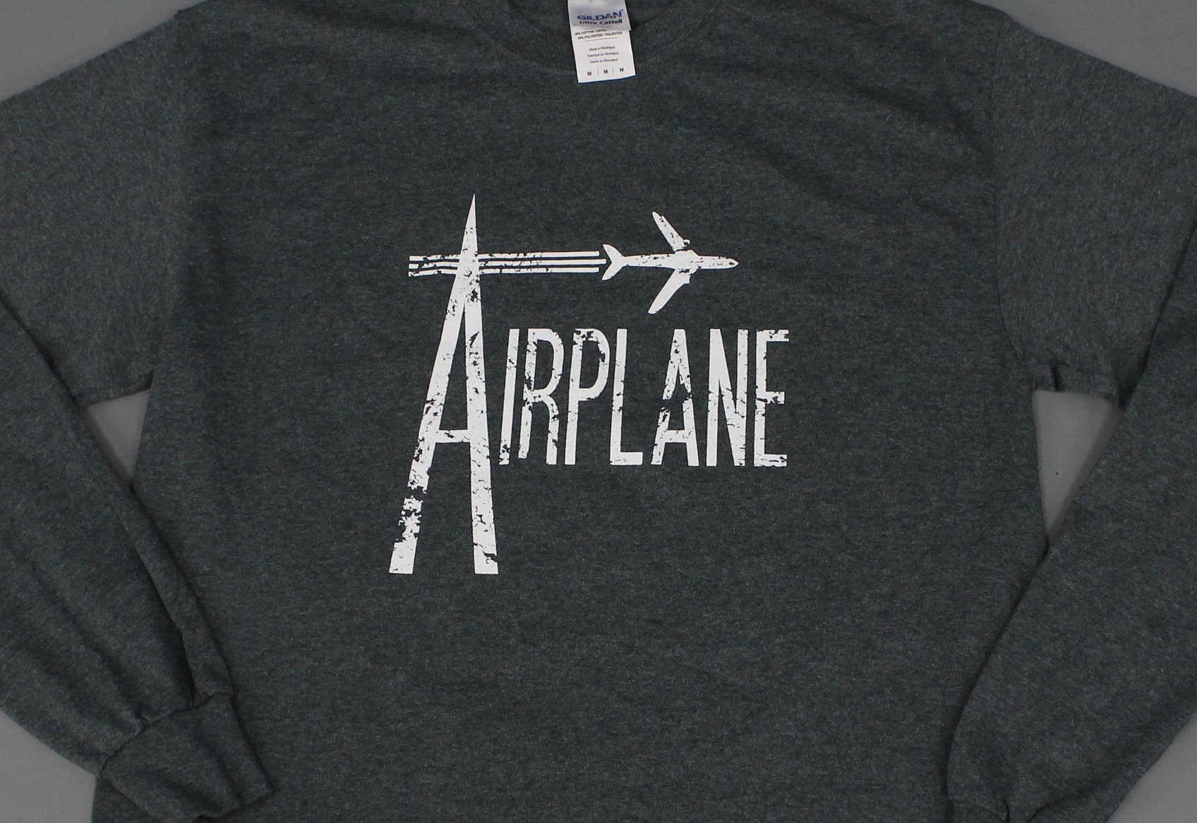 Flugzeug Grau Langarm Weit Verbreitet Panic Lot Shirt Flugzeug Grau Langarm Weit Verbreitet Panic Lot Shirt von HaveAGoodShow