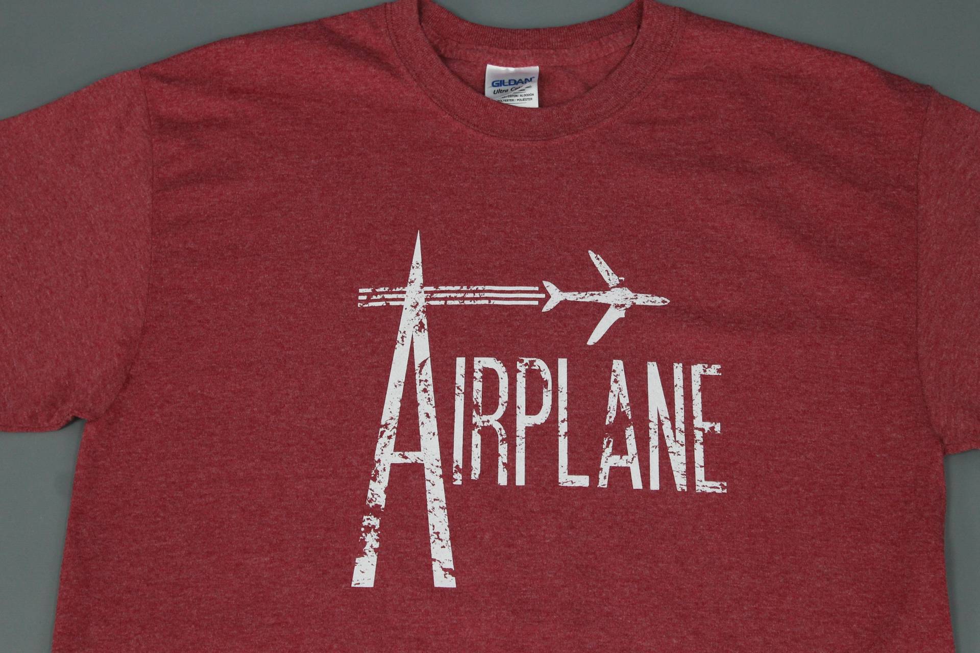 Flugzeug Rotes Kurzarm Weit Verbreitetes Panik Lot Shirt Flugzeug Rotes Kurzarm Weit Verbreitetes Panik Lot Shirt von HaveAGoodShow