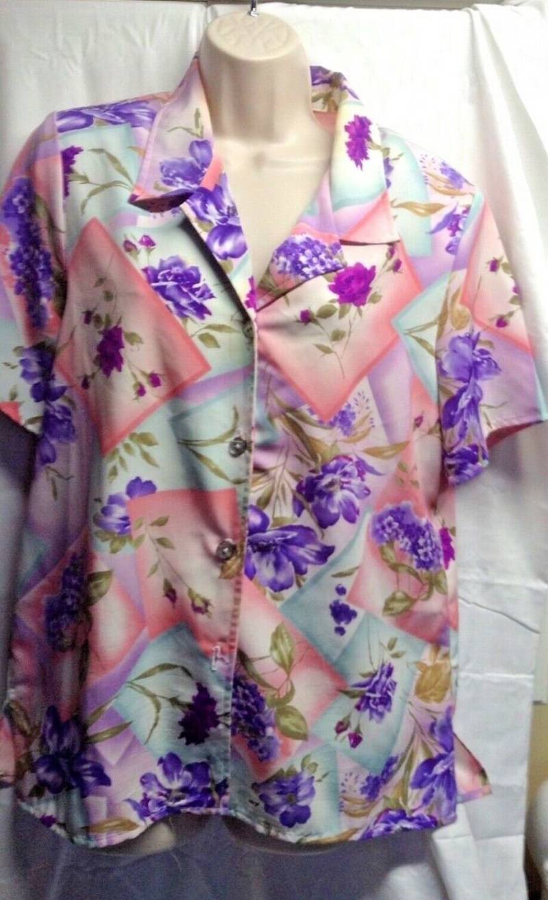 Maggie Sweet Taste Shirt Sz M Medium Puzzle Blumen Lila Rosa Weiß Schöne Maggie Sweet Taste Shirt Sz M Medium Puzzle Blumen Lila Rosa Weiß Schöne von Haventhisandthat