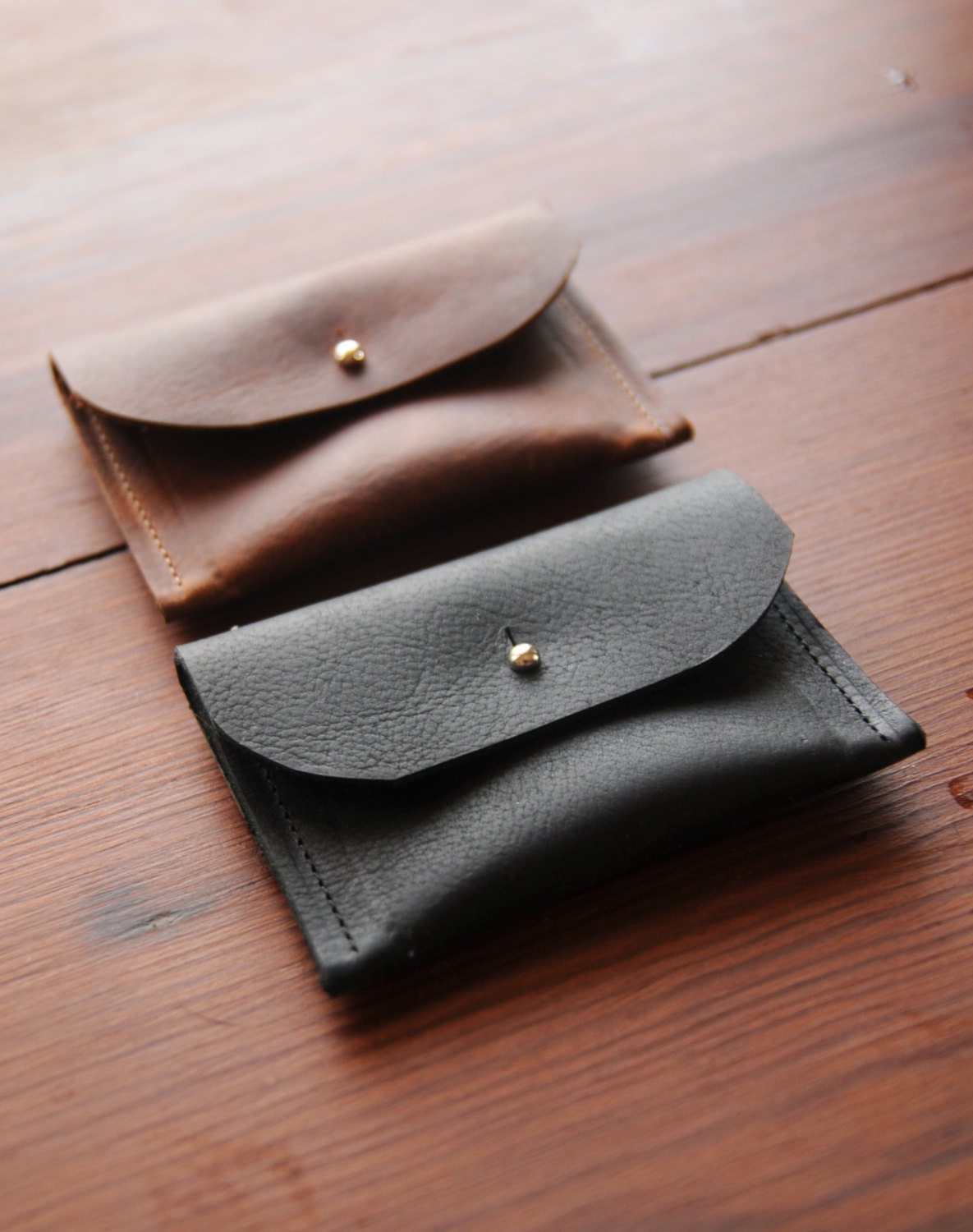 Handgefertigte Leder Geldbörse Rindsleder Tasche Und Kartenhalter Schwarz Braun Mehrere Farben Handgefertigte Leder Geldbörse Rindsleder Tasche Und Kartenhalter Schwarz Braun Mehrere Farben von HawksAndDoves