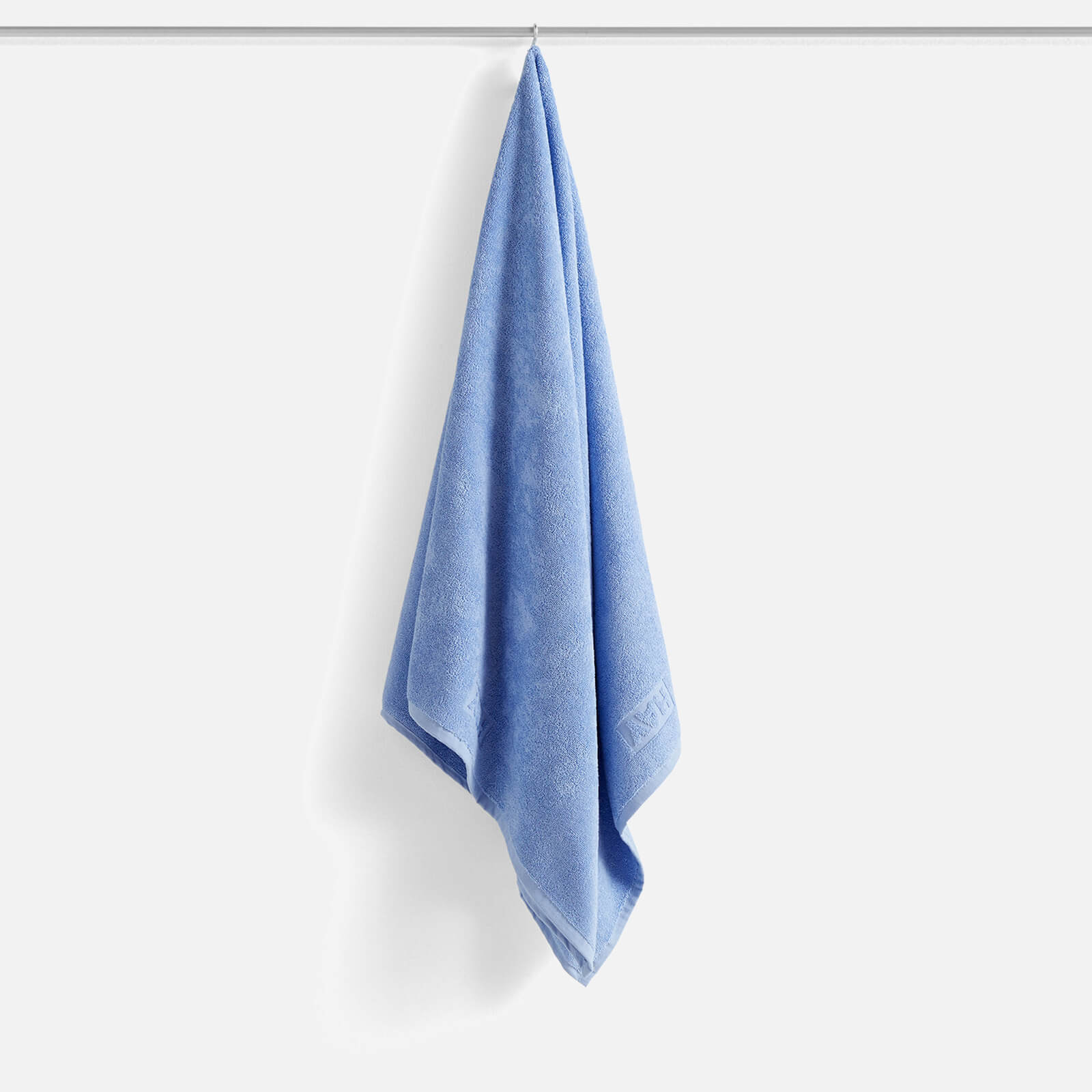 HAY Mono Towel - Sky Blue - Badetuch von Hay