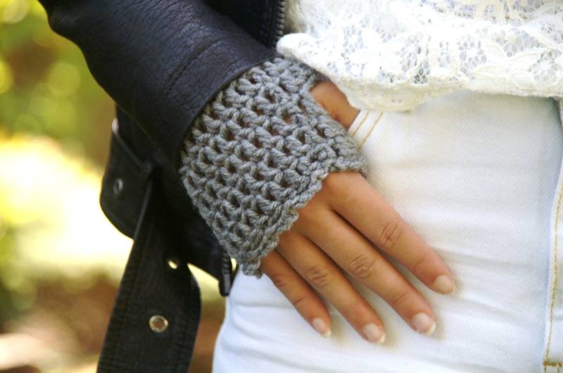 Fingerlose Handschuhe - Armstaucher -26 Farben Handgemacht/Damen/Gehäkelte von HayCreekRoadBoutique