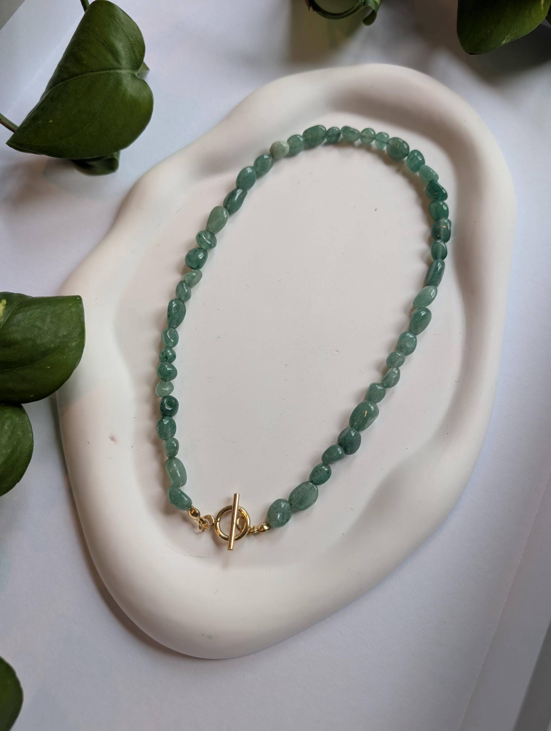 Grün Naturstein Kette Halskette Charm Mit Toggle Verschluss | Vintage Kette, Steinkette, Statement Edelstahl, Geschenk Grün Naturstein Kette Halskette Charm Mit Toggle Verschluss | Vintage Kette, Steinkette, Statement Edelstahl, Geschenk von HaylaHandmade
