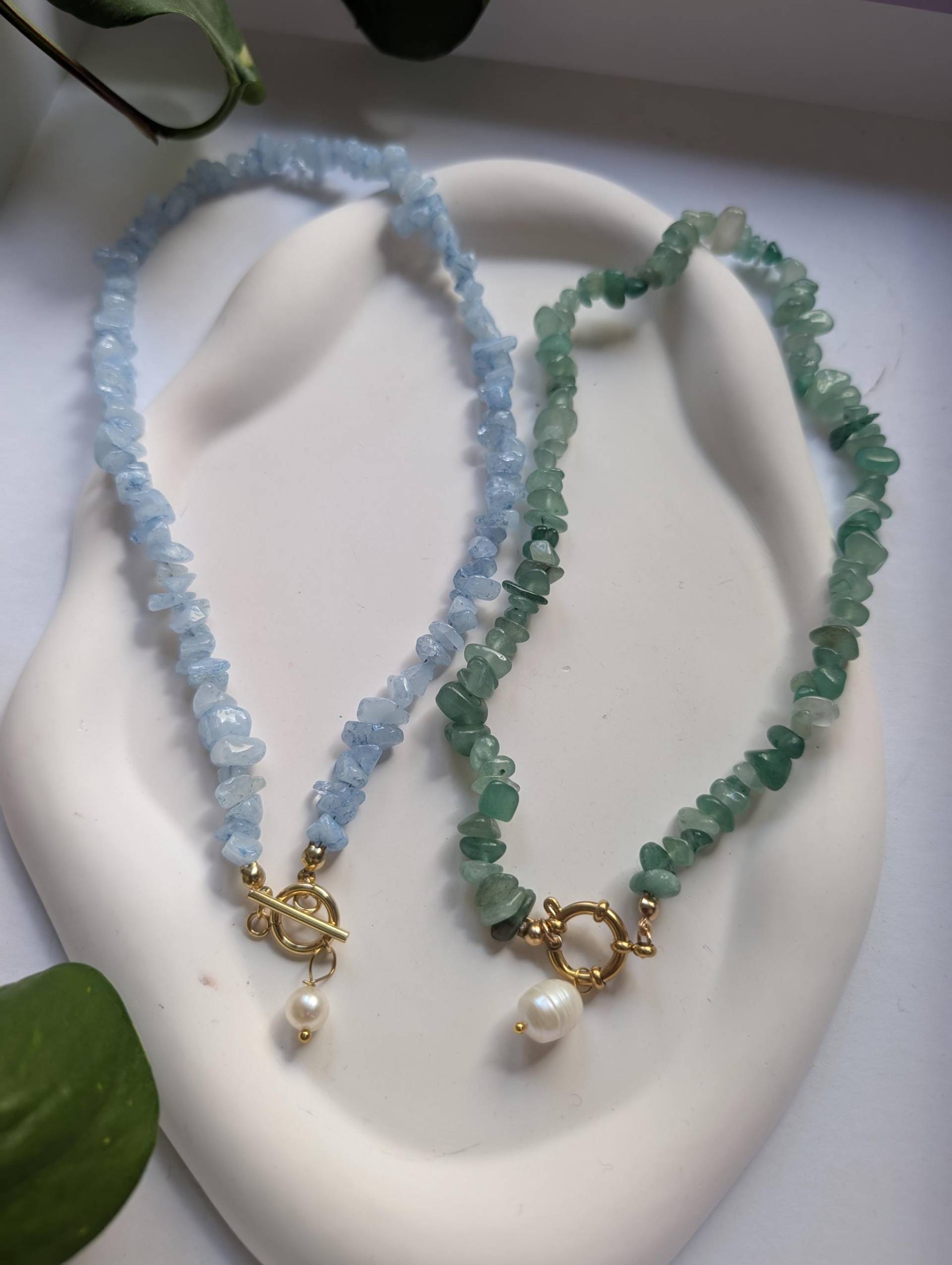 Hellblau Aquamarin Naturstein Edelstein Splitter Kette Halskette Charm Mit Süßwasserperle Anhänger | Vintage Kette, Perle, Pearl, Edelstahl Hellblau Aquamarin Naturstein Edelstein Splitter Kette Halskette Charm Mit Süßwasserperle Anhänger | Vintage Kette, Perle, Pearl, Edelstahl von HaylaHandmade