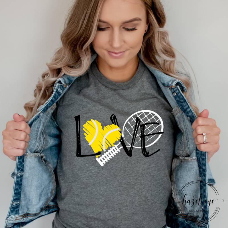 Love Tennis/Mom T-Shirt Shirt Sport Grafik Shirts von HazelEyeCreations