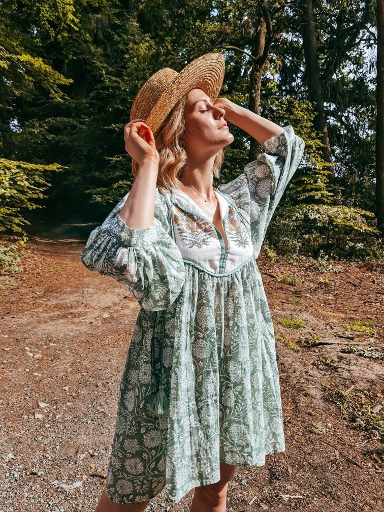 Hand Block Print Baumwolle Mini Kleid Grünes Boho Kleid Mit Taschen von Hazelfashionstudio