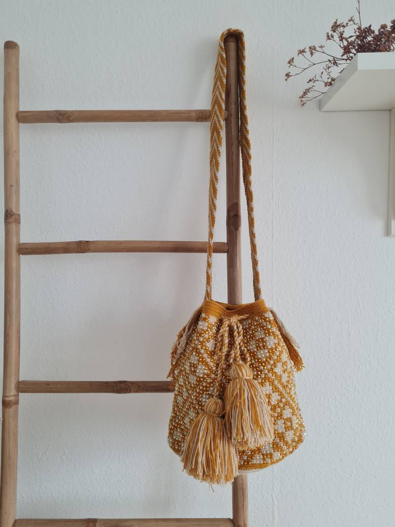 Handgemachte Wayuu Mochila Tasche Strass Umhängetasche von Hazelfashionstudio
