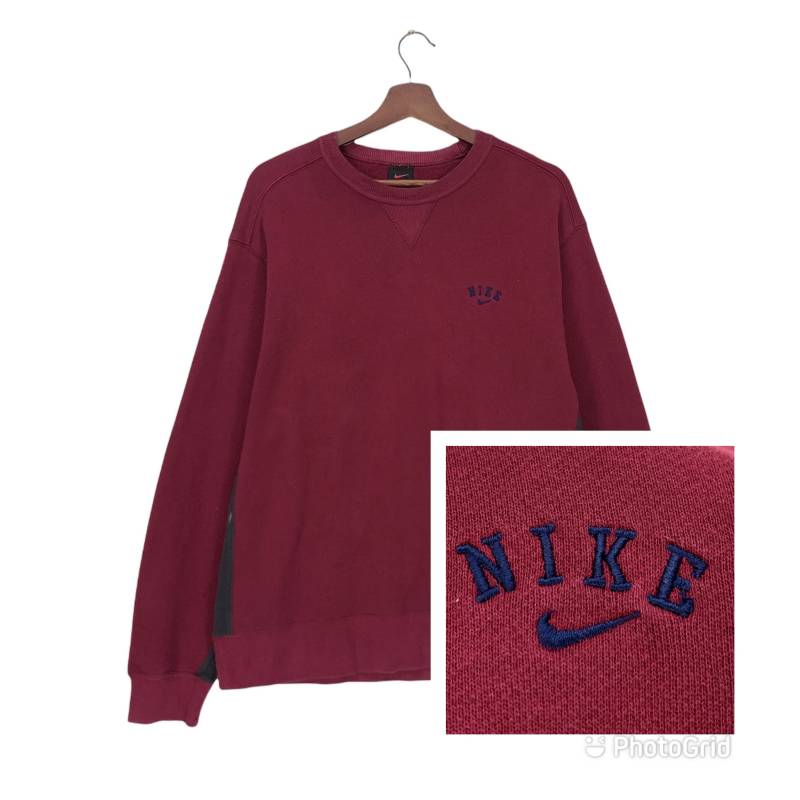 Selten Vintage 1990Er Jahre Nike Small Swoosh X Block Rundhals-Langarm-Sweatshirt Mit Kleinem Logo-Pullover-Pullover/Medium Fit von HazwVintageStore