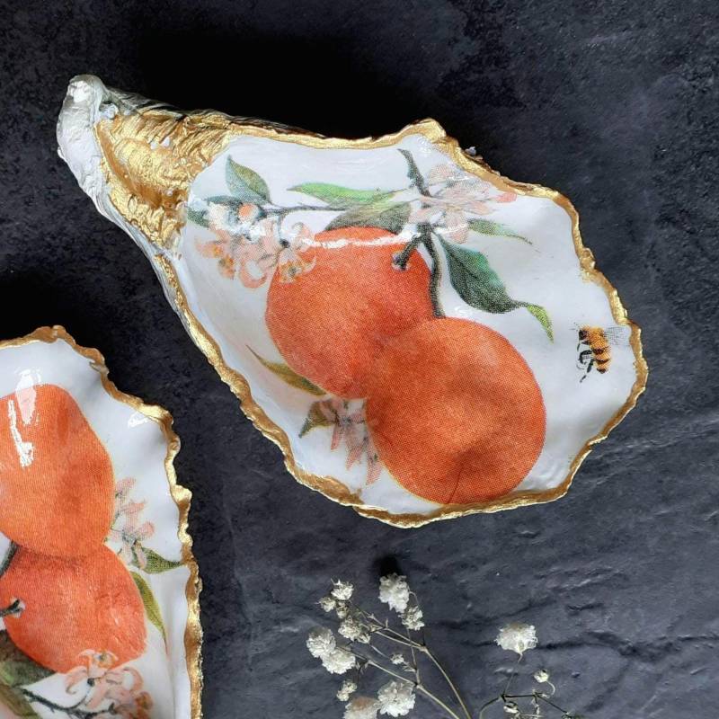 Handgefertigte Austerndekoration Blühende Orangen von HazyLou