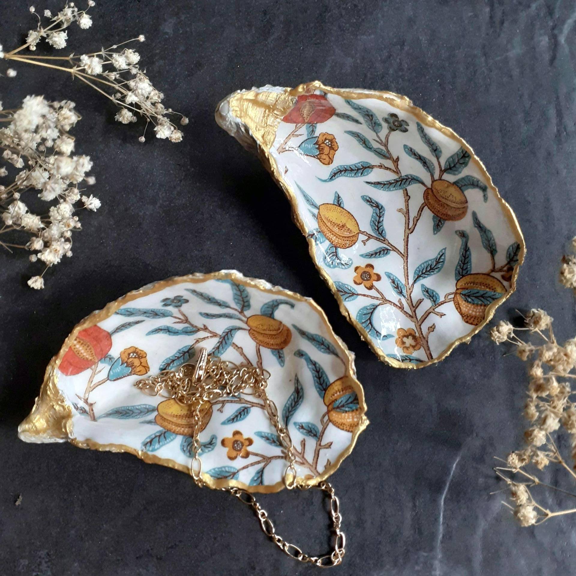 Handgefertigte Austerndekoration Pfirsichbaum Im Sommer Handgefertigte Austerndekoration Pfirsichbaum Im Sommer von HazyLou