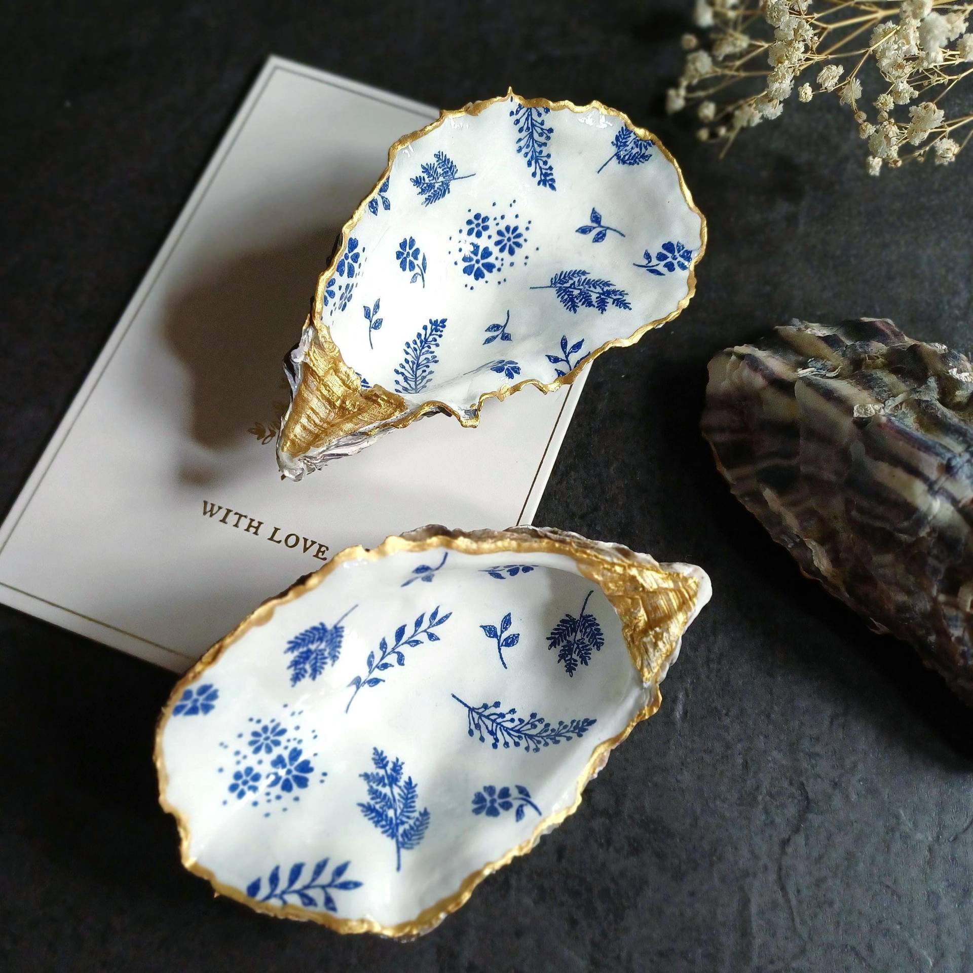 Handgefertigte Austerndekoration Streublumen Handgefertigte Austerndekoration Streublumen von HazyLou