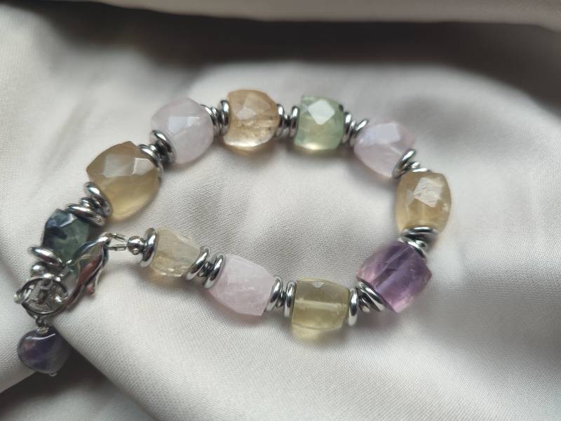 Multicolor Armband Aus Lemon Quarz, Amethysten, Rosenquarz, Citrine Und Rutilquarz von Hazzzi