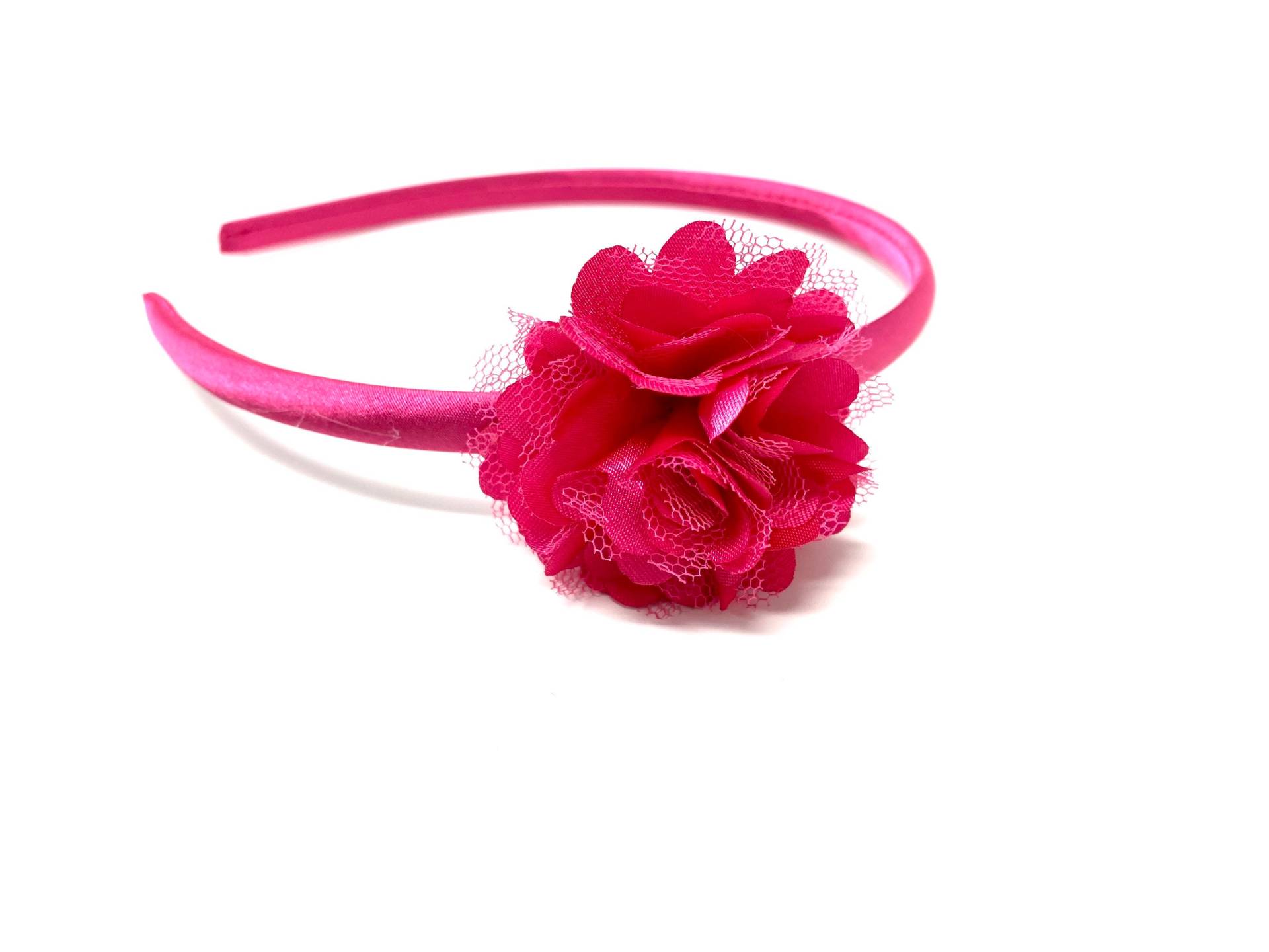 Fuchsia Pink Satin Haarband Mit Blume von HeadOverHeelsEst2014