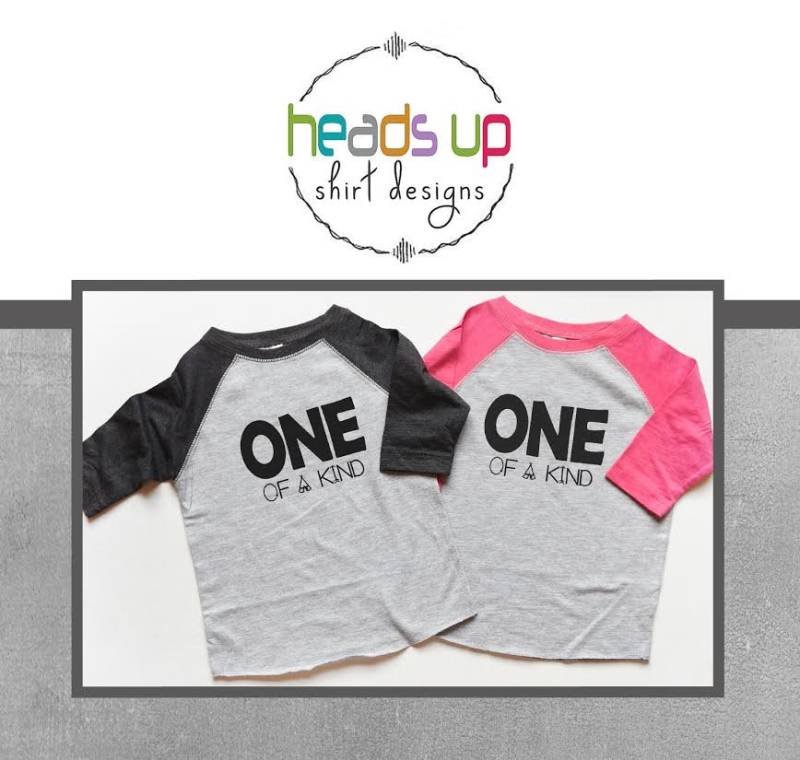 Ein Von Einer Art Boy/Girl Zwillinge Raglan - Ersten Geburtstag Shirt Ein Tshirt 1 Geburtstag-T-Shirt Passende von HeadsUpTwins