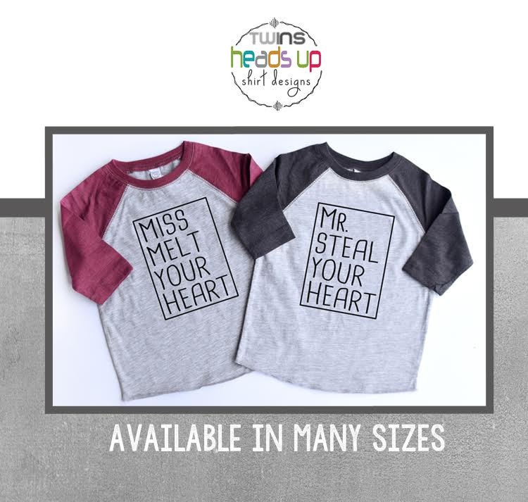 Twin Valentinstag Tage Shirts Junge Zwillinge Mädchen Kleinkind Tshirt Baby Valentine Raglan Mr. Steal Herz Miss Melt Passende Geschwister von HeadsUpTwins