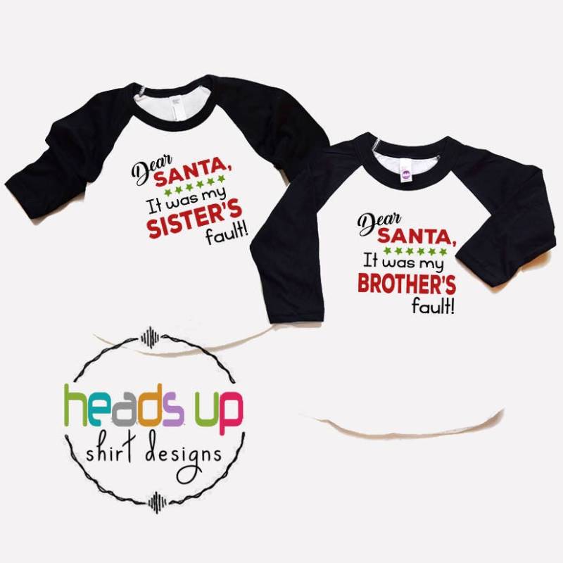 Weihnachten Geschwister T-Shirts Junge Mädchen Zwillinge Dear Santa It Was My Brother Es, Sister Es Fault Trendy Xmas Tees Baby Body von HeadsUpTwins