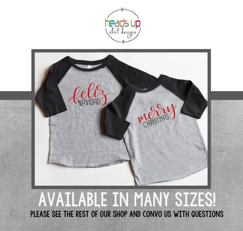 Weihnachten Twin Shirts Boy/Girl - Kleinkind T-Shirts Raglan Zwillinge/Geschwister Feliz Navidad/Merry Christmas Trendy von HeadsUpTwins