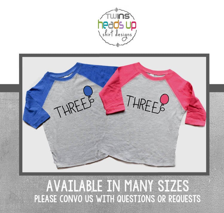 Zwei Junge Und Mädchen Drei Geburtstag Shirts - 3. Zwillinge Boy/Girl Anzahl Ballons Dritten Passende T-Shirts Raglan T-Shirt Zwei Junge Und Mädchen Drei Geburtstag Shirts - 3. Zwillinge Boy/Girl Anzahl Ballons Dritten Passende T-Shirts Raglan T-Shirt von HeadsUpTwins