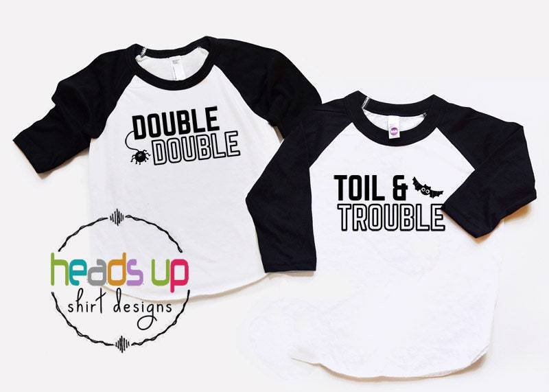 Zwillinge Halloween Shirts Raglan Double Toil & Trouble Twin Baby Bodysuits Toddler Boy Or Girl Kostüme Trendy Geschenk von HeadsUpTwins