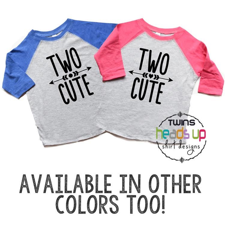 Zwillinge Zwei Geburtstag Shirts Raglan Junge/Mädchen - Süße 2 Geburtstagskind Zweiten Trendy T-Shirts von HeadsUpTwins