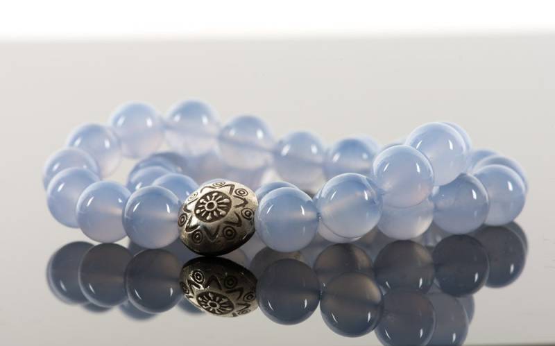 Aaa Blauer Chalcedon Armband, 10 Mm Echte Edelsteine, Stretch Statement Perlenarmband - Handgemachter Schmuck von HealingGemstone