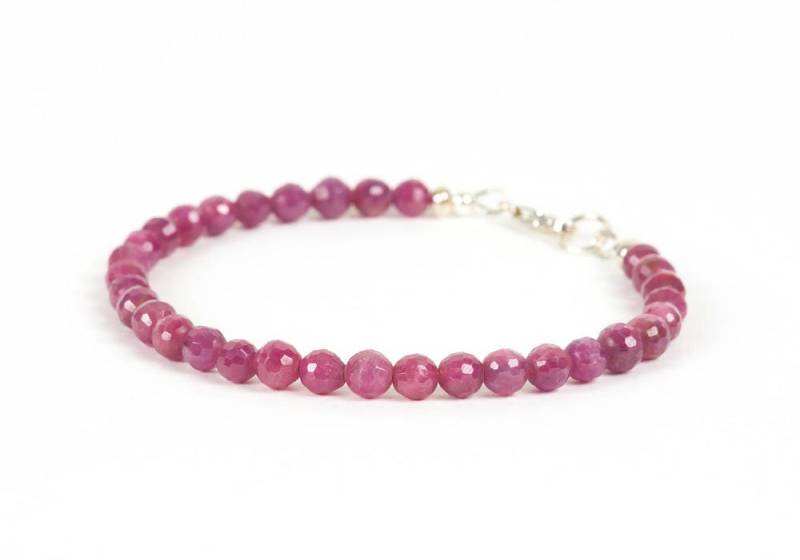 Aaa Natürliches Rubin Edelstein Armband, Zartes Handgemachter Schmuck Rote Steine, Dezember, Mutter Tagesgeschenk von HealingGemstone