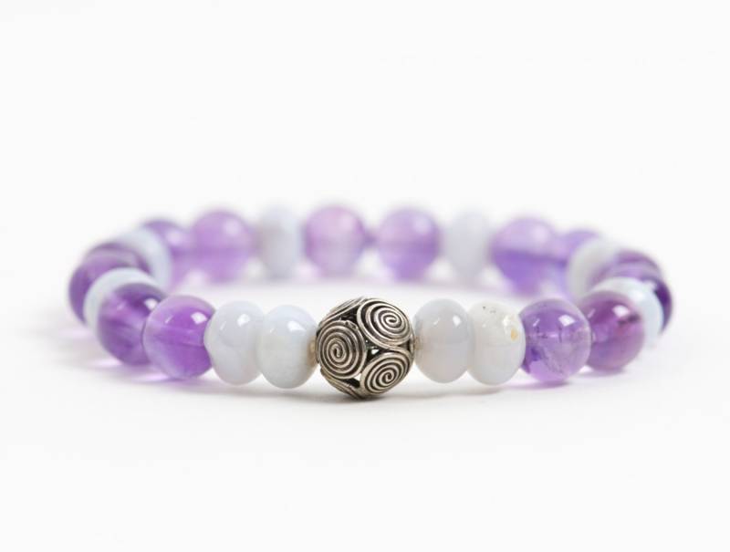 Amethyst Edelstein Armband Mit Blauem Chalcedon Edelstein, Handgemachter Schmuck, Blauer Und Lila Schmuck von HealingGemstone