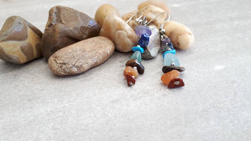 Chakra Ohrringe - Regenbogen Für Frauen. Heilstein Heilender Kristall Schmuck Heilkristalle Chip Stone von HealingJewelryCrafts