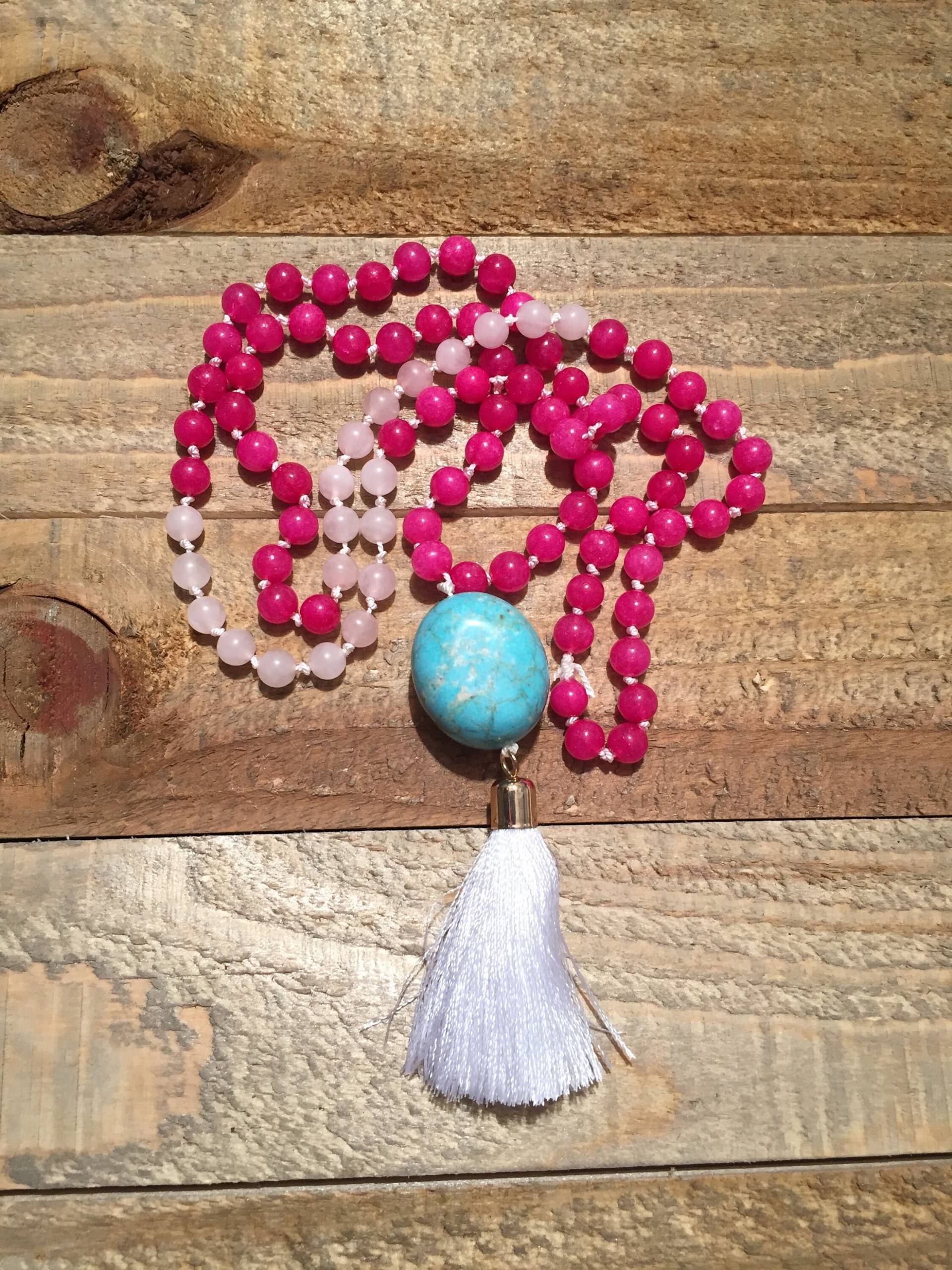 Halskette Aus Roten Jade Und Rosenquarz Perlen Mit Türkis Magnesit Cabochon Quaste Halskette Aus Roten Jade Und Rosenquarz Perlen Mit Türkis Magnesit Cabochon Quaste von HealingSoulJewelry1