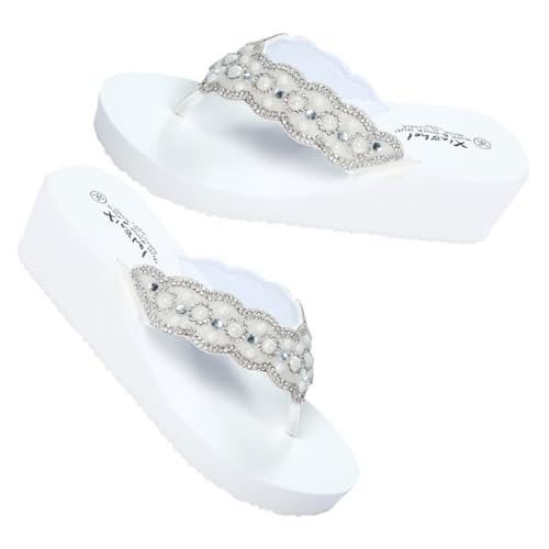 Healvian Weiße Damen Strandschuhe mit Perlen und Wasserdiamanten Rutschfeste Sandalen für Sommer Keilabsatz Zehentrenner Bequemes Outdoor Flops Modell von Healvian