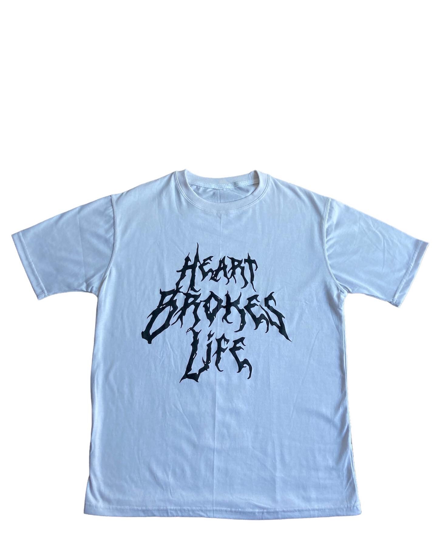 Y2K Vintage Hbl Logo T-Shirt Y2K Vintage Hbl Logo T-Shirt von HeartBrokesLife