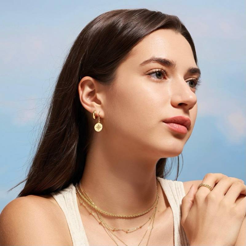 Goldene Sterne Ohrringe Gold Hoop Kleine Zierliche Huggie Baumeln Muttertagsgeschenk Mom Geschenk Für Sie von HeartMadeofGold