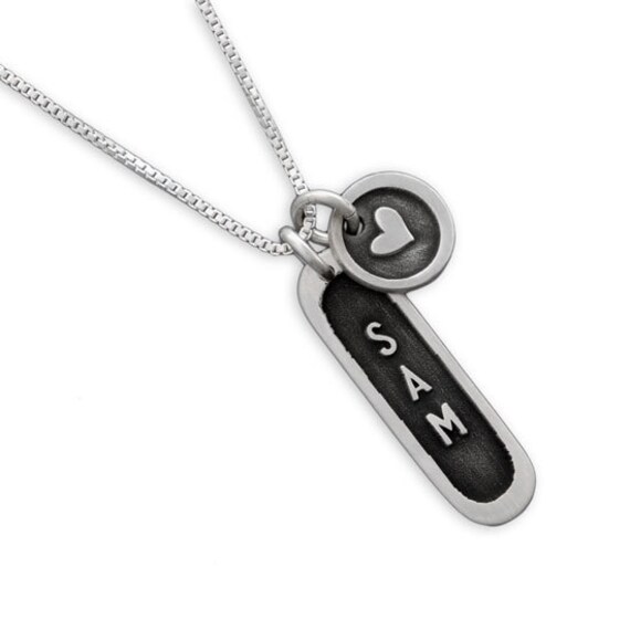 Geätzte Mom Tags Halskette von HeartOnYourWrist