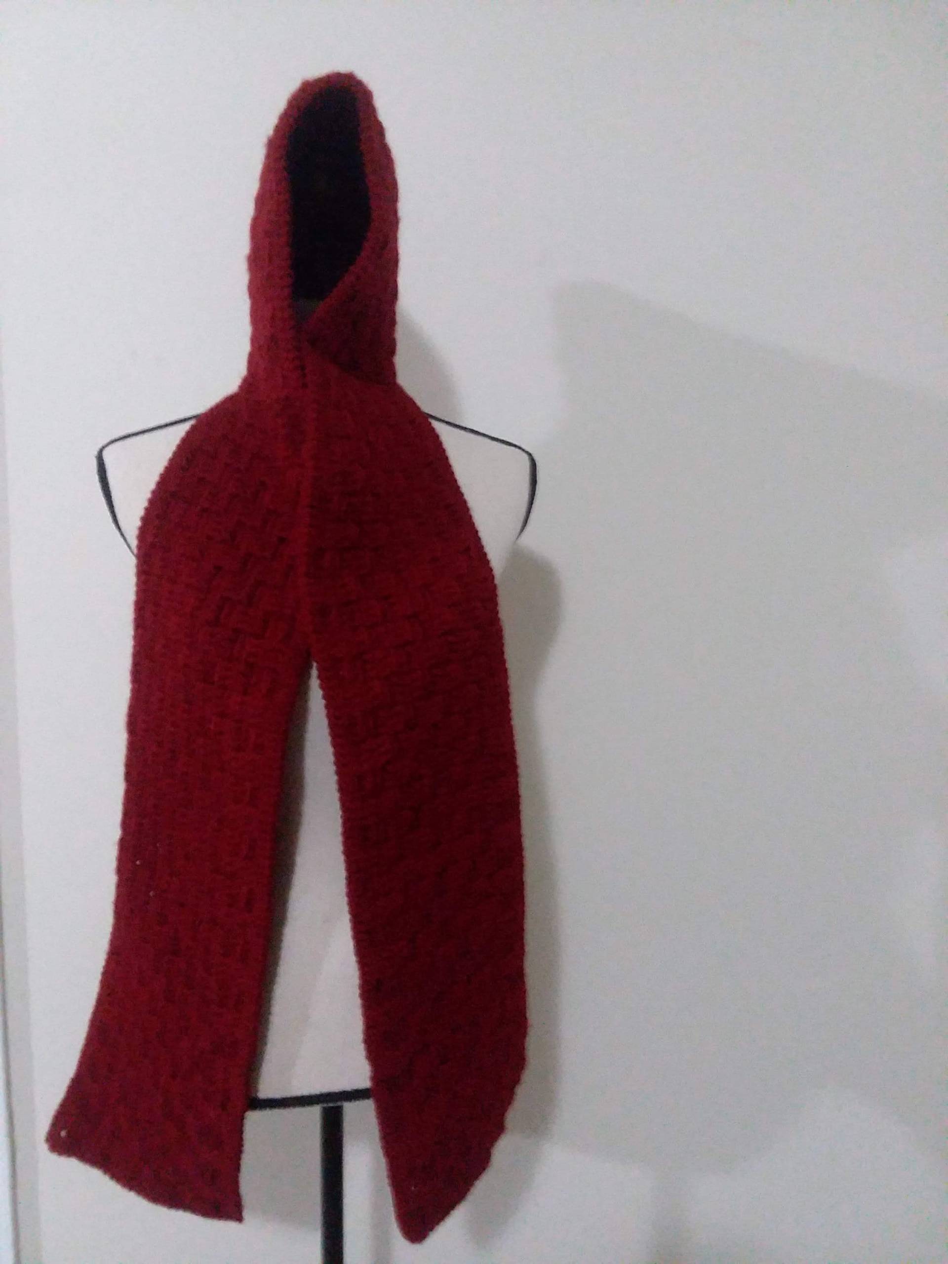 Cranberry Basketweave Kapuzenschal Cranberry Basketweave Kapuzenschal von HeartfulOfLove