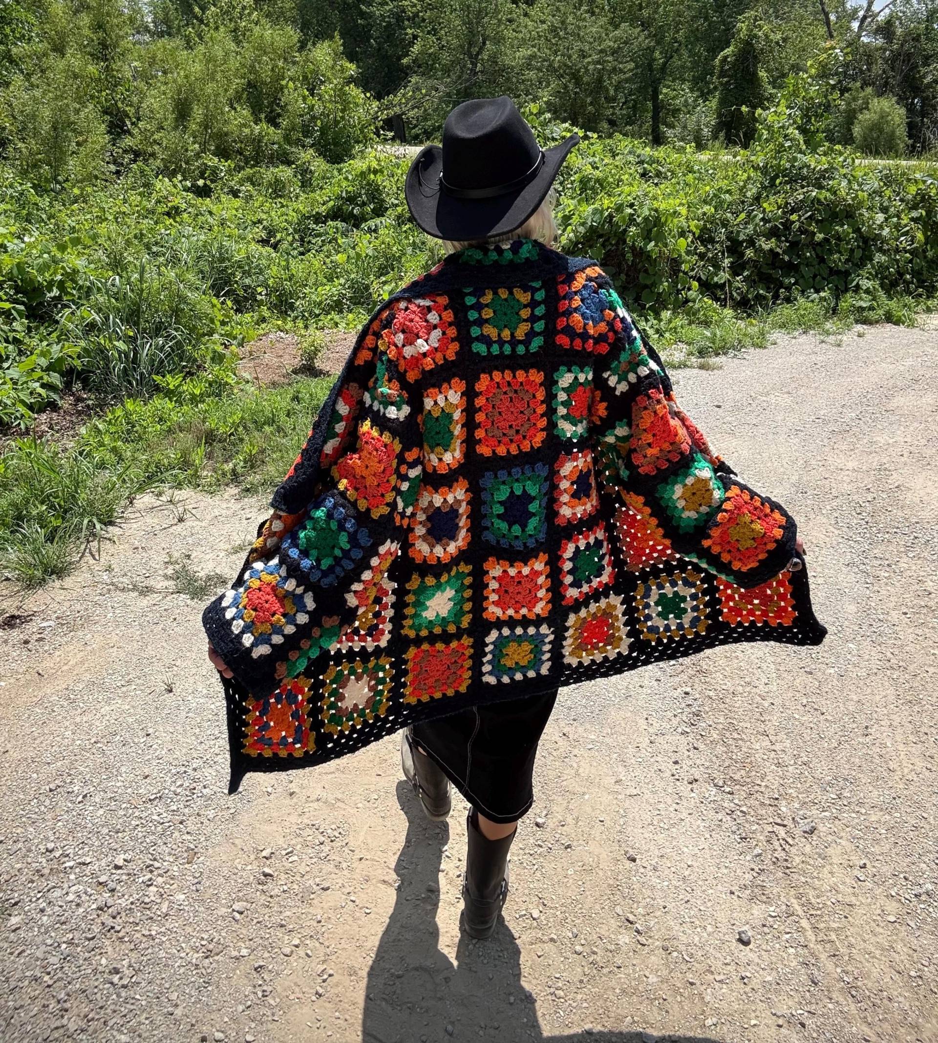 Boho 70Er Babe Hippie Gehäkelte Strickjacke Boho 70Er Babe Hippie Gehäkelte Strickjacke von HeartlandHippieShop
