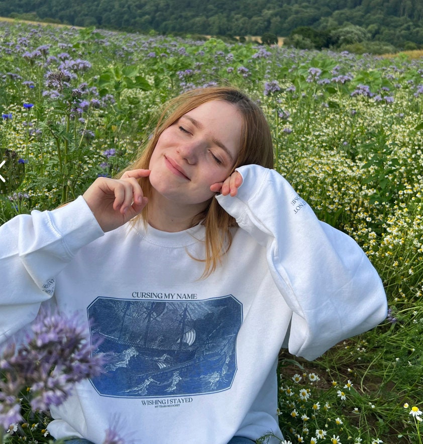 Personalized Crewneck With Your Design From Our Website Personalized Crewneck With Your Design From Our Website von HeartlyyThings