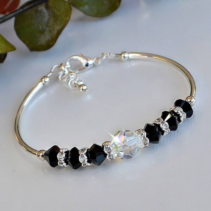 Kristall Schwarz Armreif Armband, Farbe Wählen, Geburtsstein Armband von HeartofGems