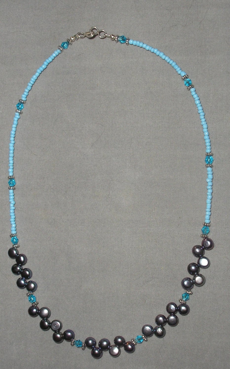 Perlen Auf Der Dunklen Seite Perlen Auf Der Dunklen Seite von HeartsDesignJewelry