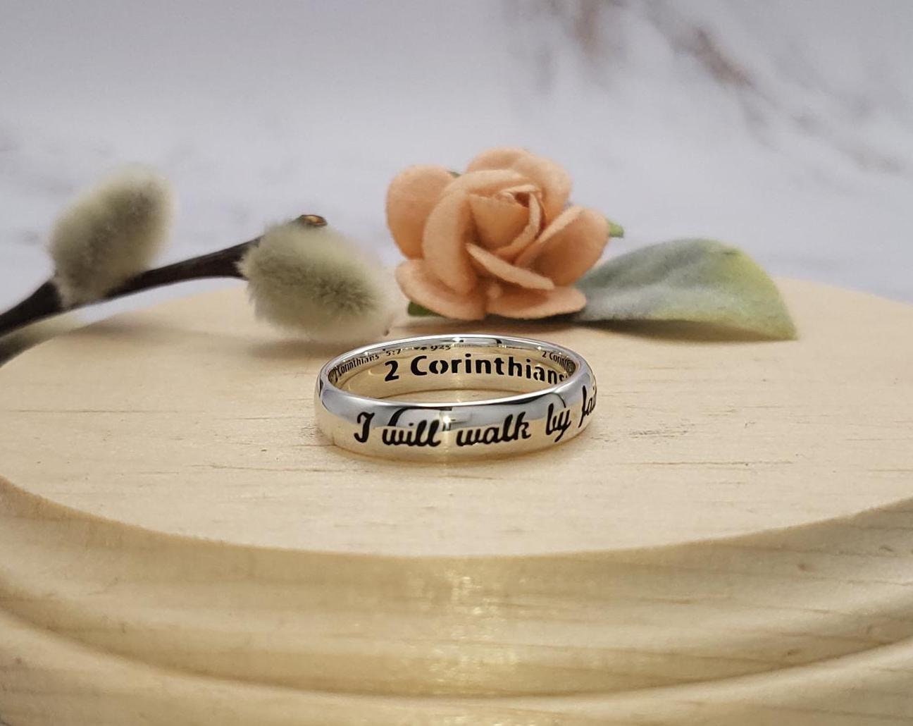 Bibel Vers Glaube Ring Korinther Schrift Handgemachtes Sterling Silber Geburtstagsgeschenk Bibel Vers Glaube Ring Korinther Schrift Handgemachtes Sterling Silber Geburtstagsgeschenk von HeartsOrSpades