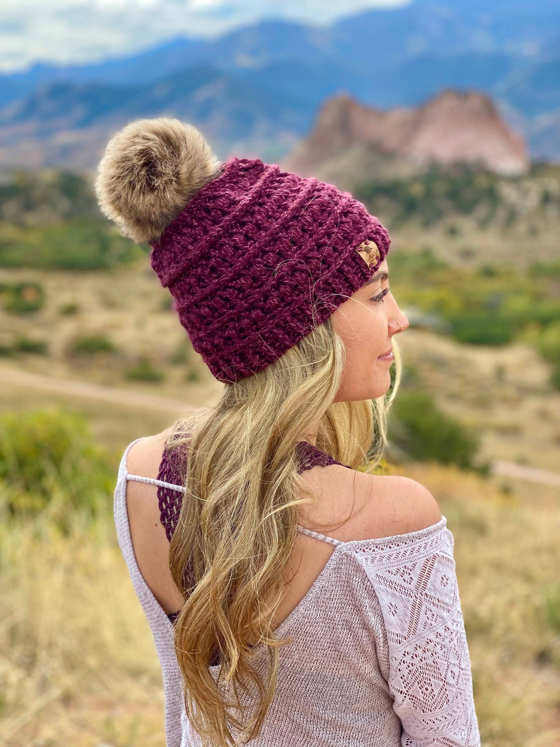 Gehäkelter Winter Beanie Hut Mit Abnehmbarem Kunstfell Pom - Damen Wintermütze Bommel Urlaub Geschenkidee von HeartstringsCroShop